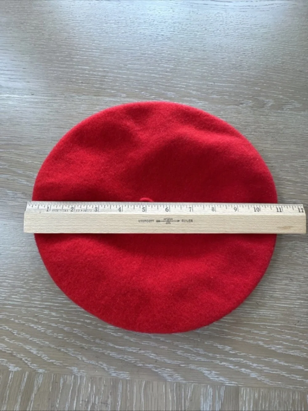 Red Kangol Modelaine Wool Beret with RARE Hat Pin Set Feather Stick Pin Women's